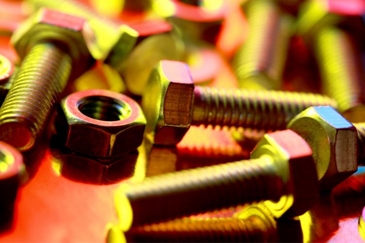 Applications of Threaded Holes