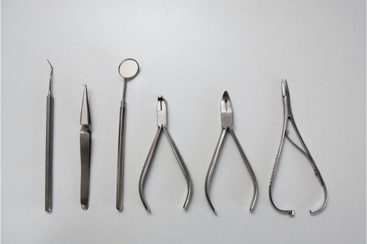 Figure – The critical importance of selecting the right stainless steel alloy for your precision equipment and other kitchen appliances