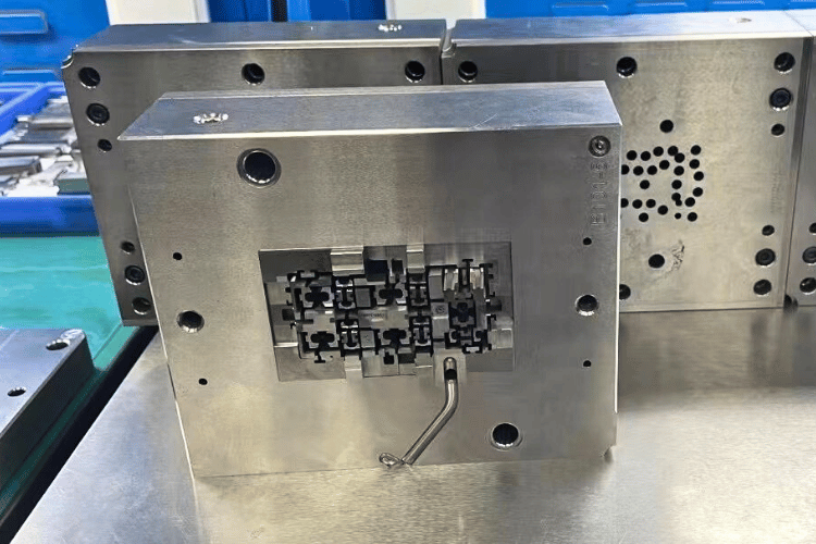 2344 (H13) - Mold Manufacturing - Plastic Injection molding