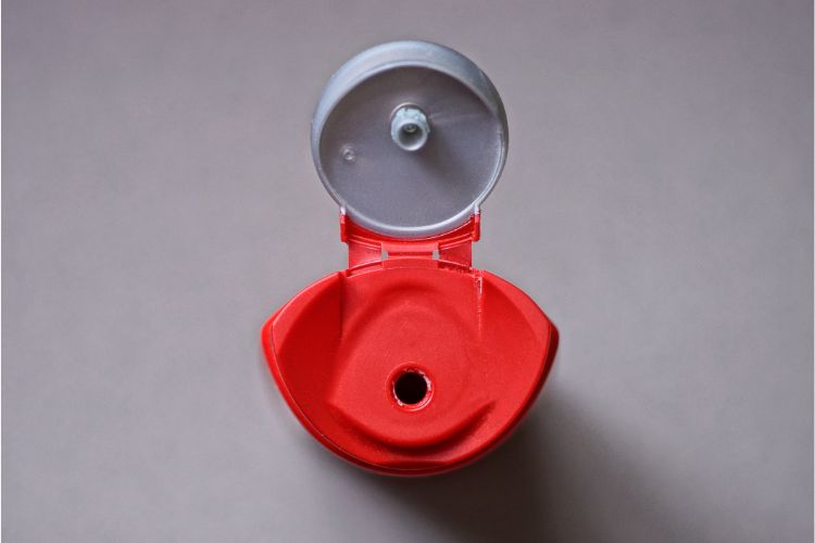 Bi-stable Hinge