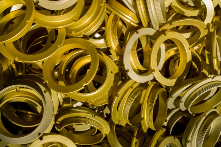 Chromic acid anodizing of aluminium