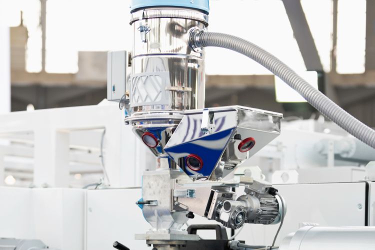 The Comprehensive Guide to Gas Assist Injection Molding: Revolutionizing Plastic Component Manufacturing